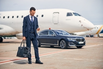 blog image Private Jet Charter vs. Jet Cards: Which Option Is Best?